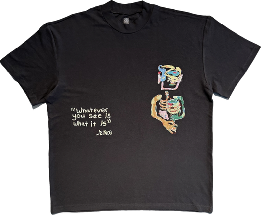 É Abstract Figure Shirt