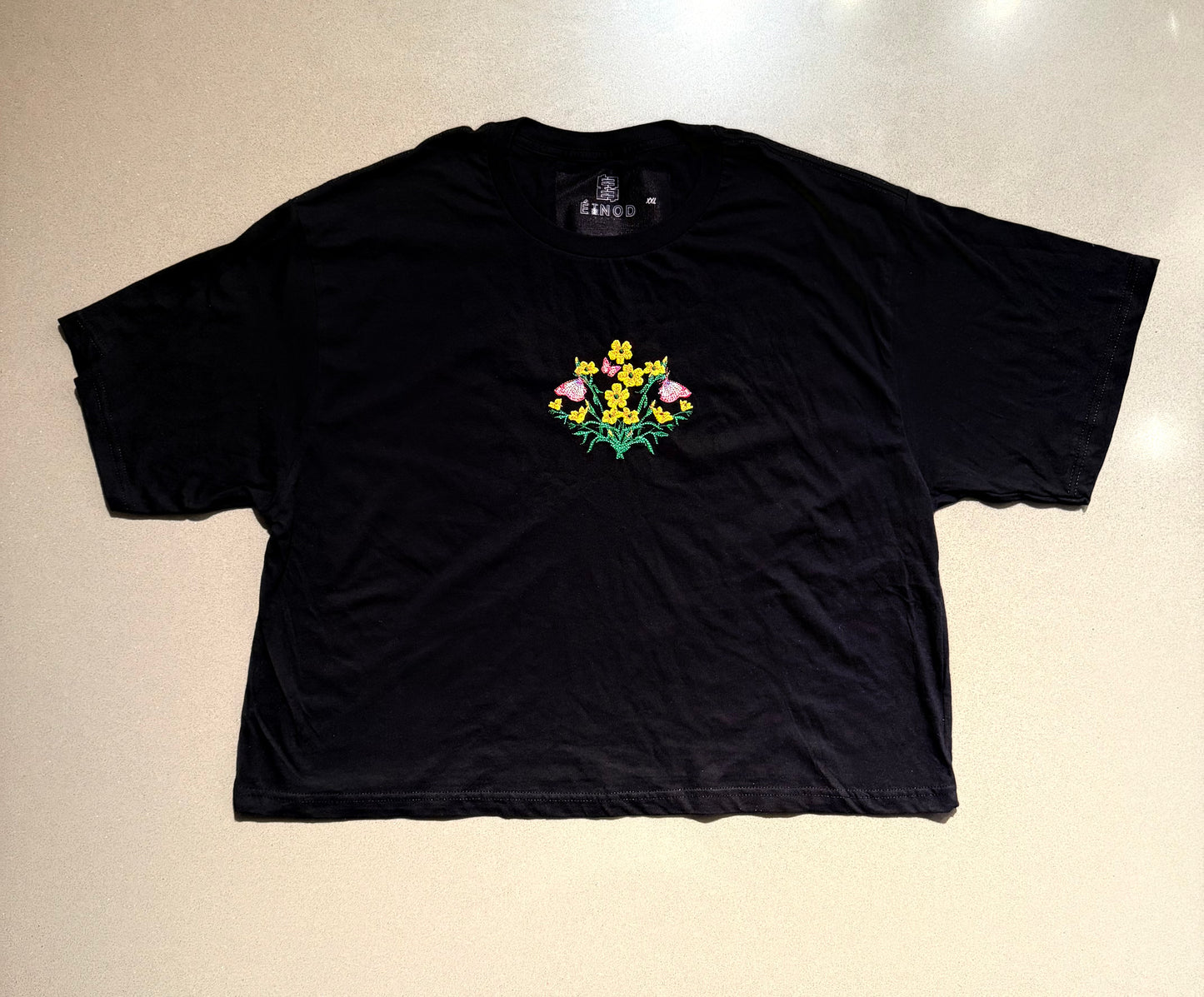 Étnod butterfly crop top